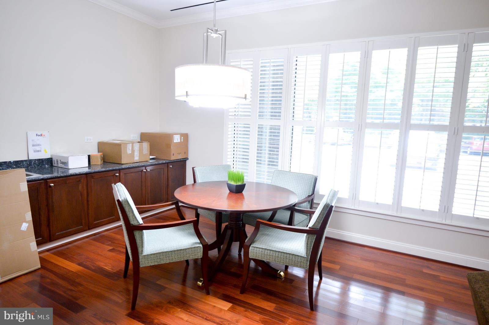 BYRON CONDOMINIUM - Residential