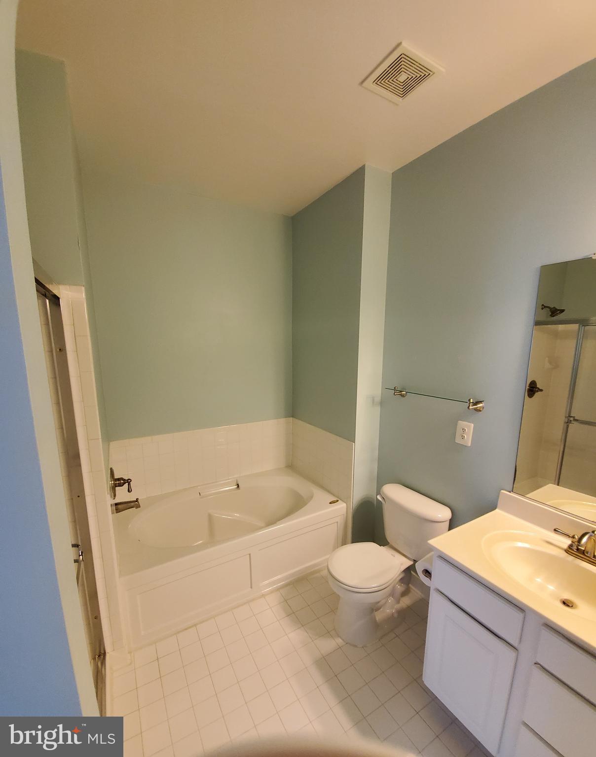 PINEY ORCHARD - Residential Lease