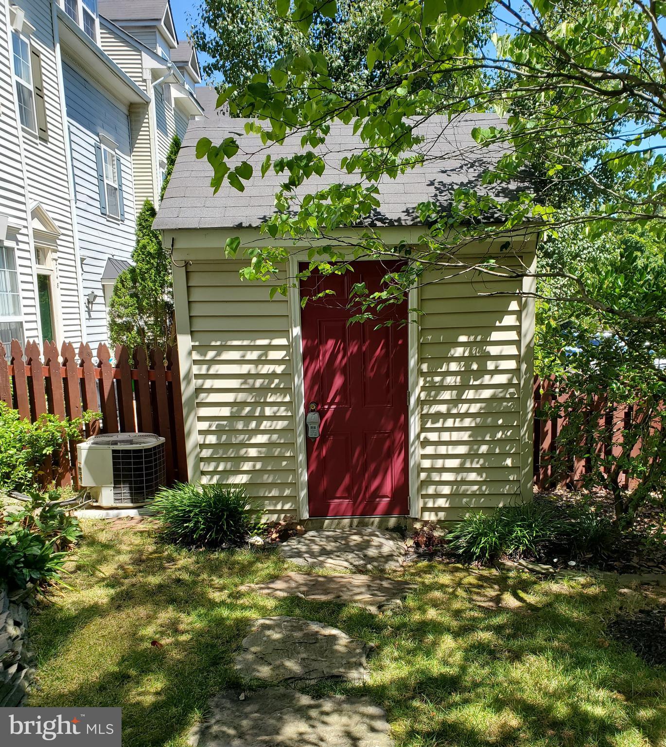 PINEY ORCHARD - Residential Lease