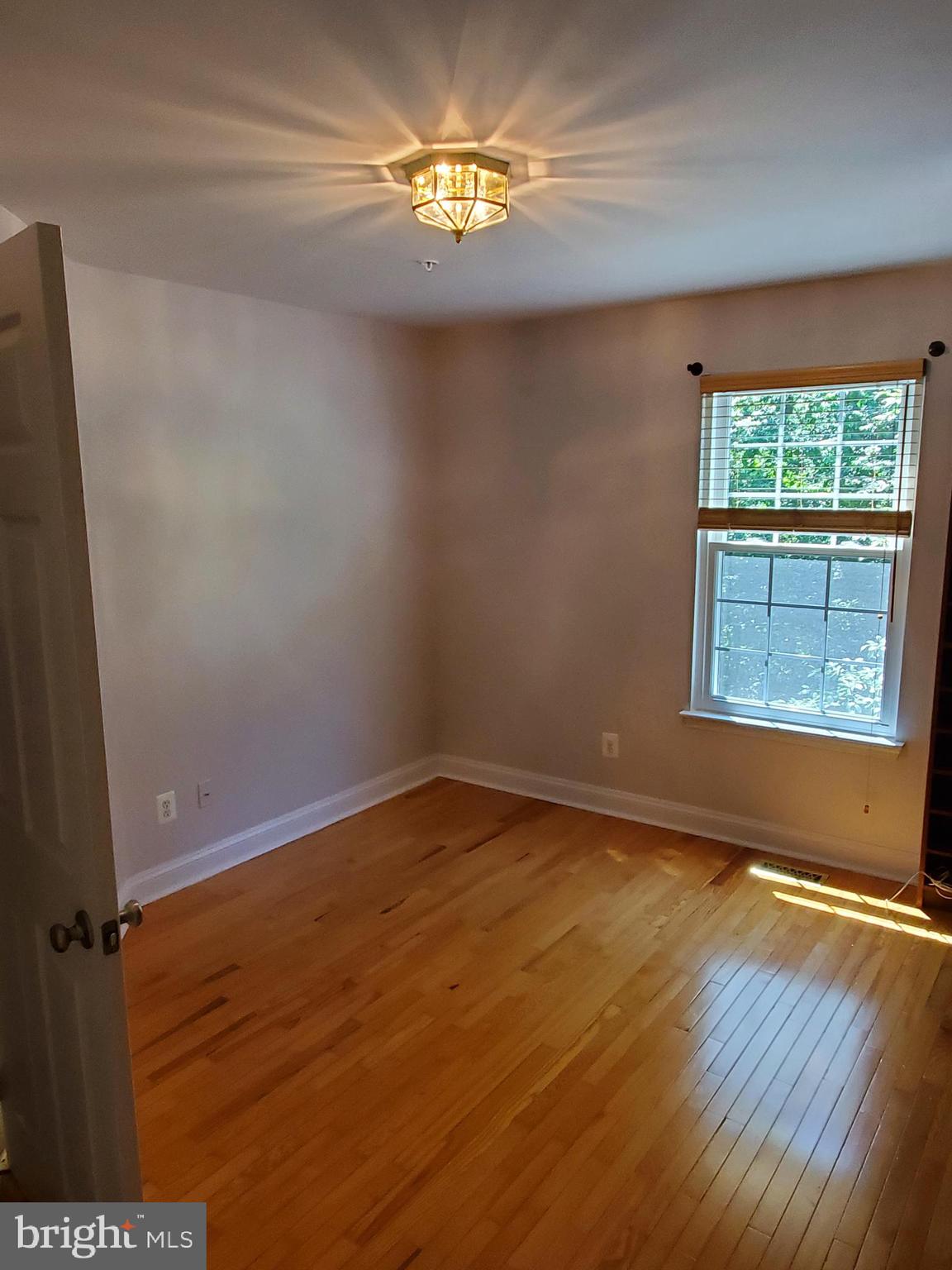 PINEY ORCHARD - Residential Lease