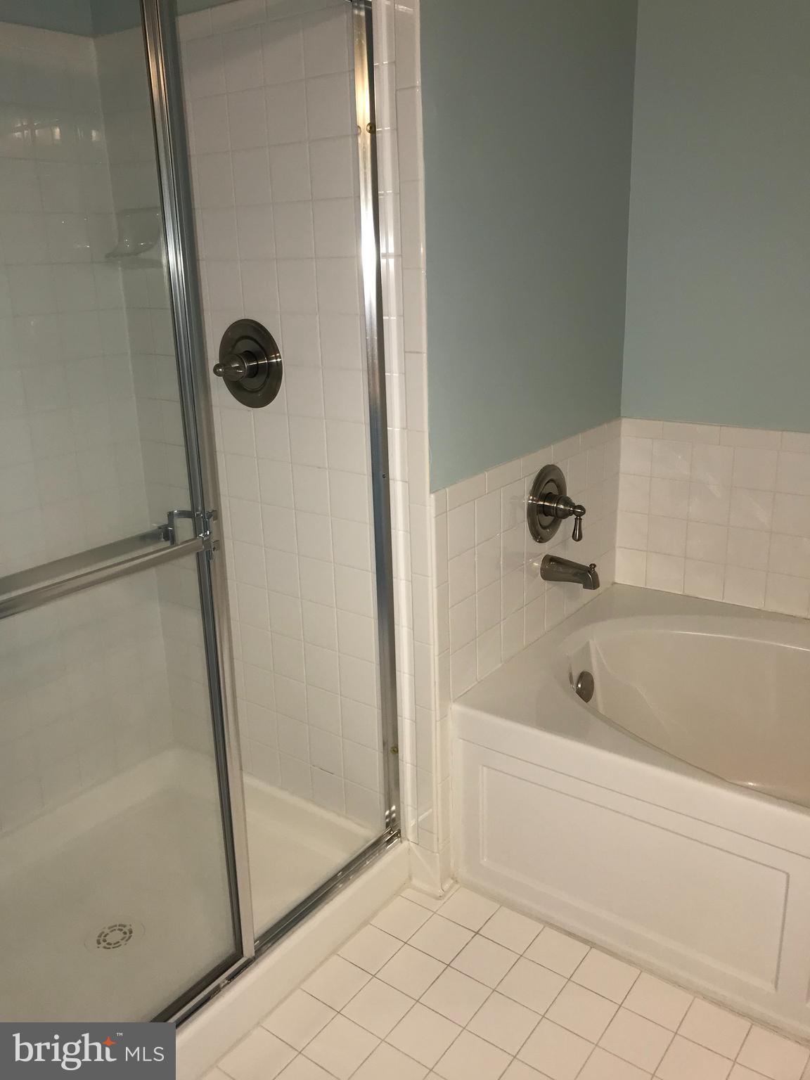 PINEY ORCHARD - Residential Lease