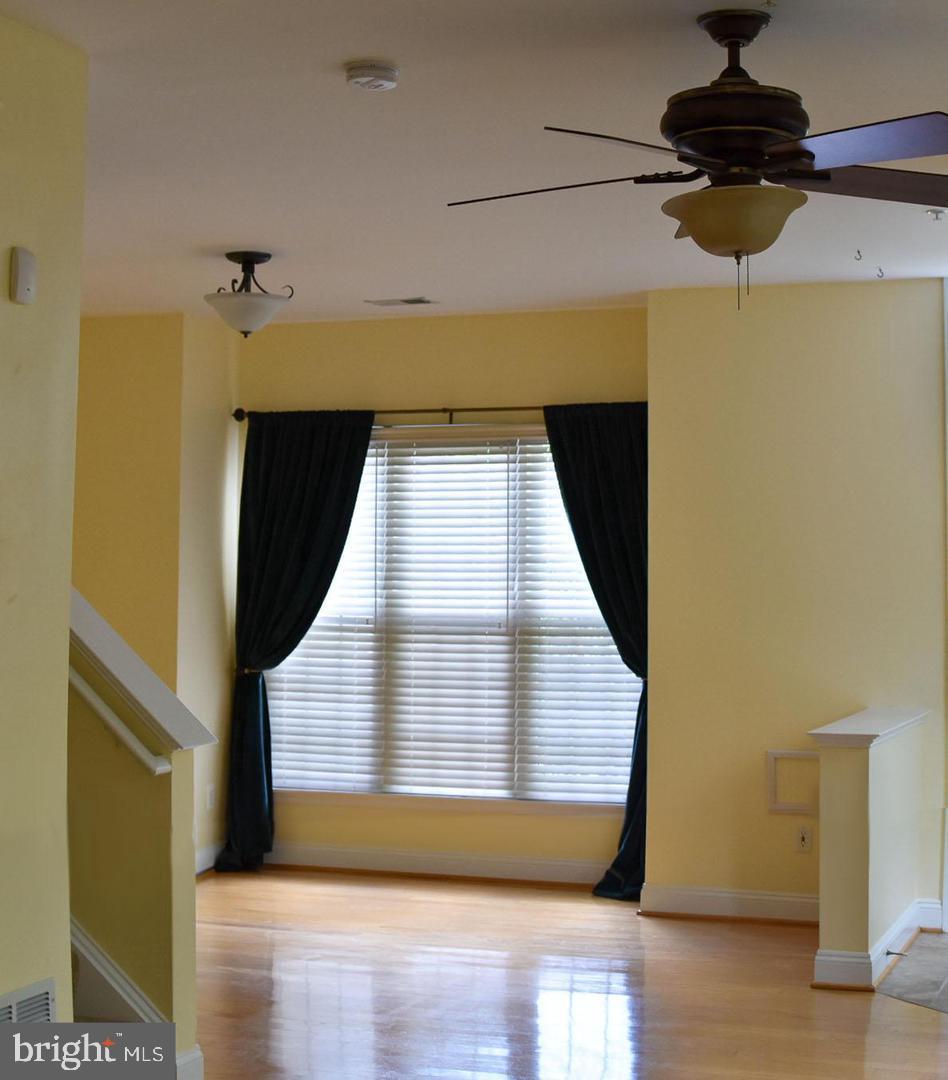 PINEY ORCHARD - Residential Lease