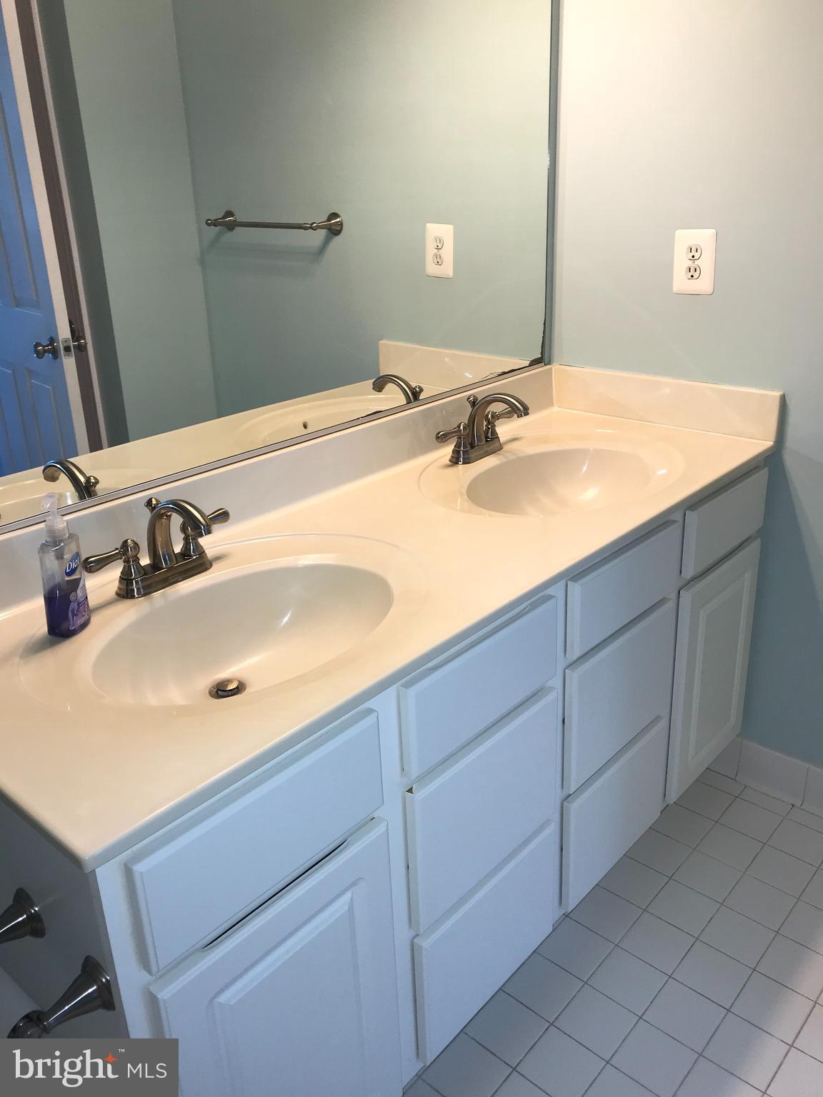 PINEY ORCHARD - Residential Lease