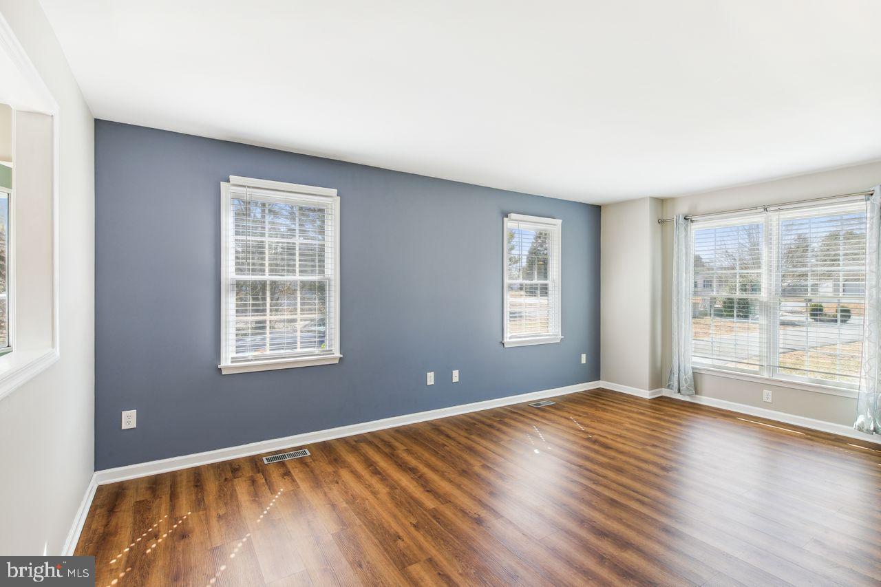 HUNTERS MILL - Residential