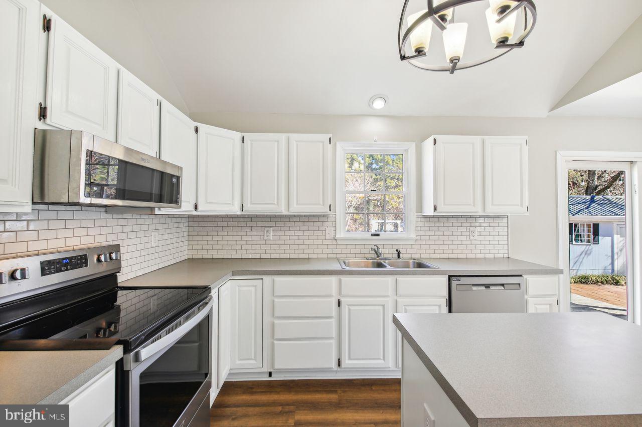 HUNTERS MILL - Residential