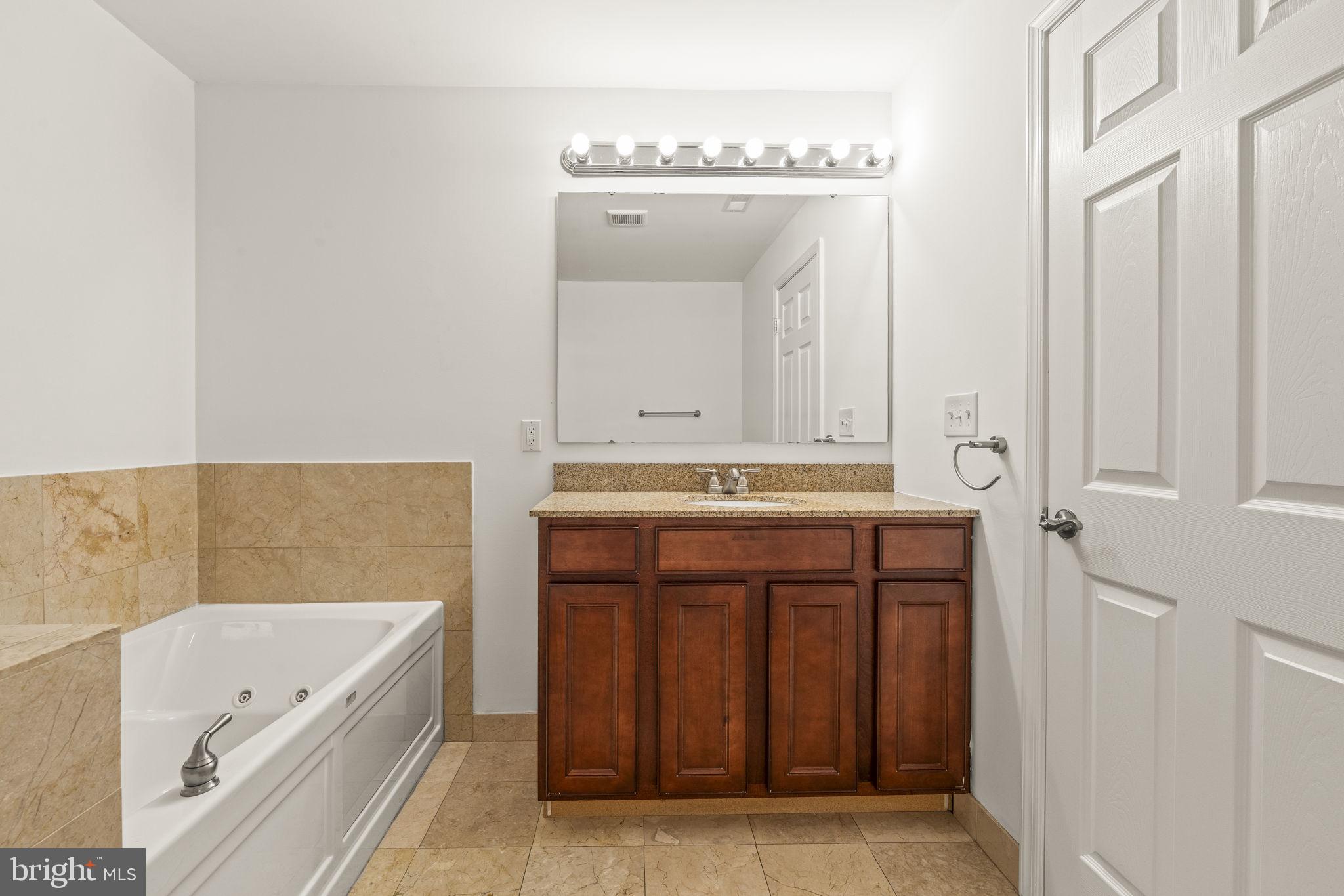 GRADUATE HOSPITAL - Residential