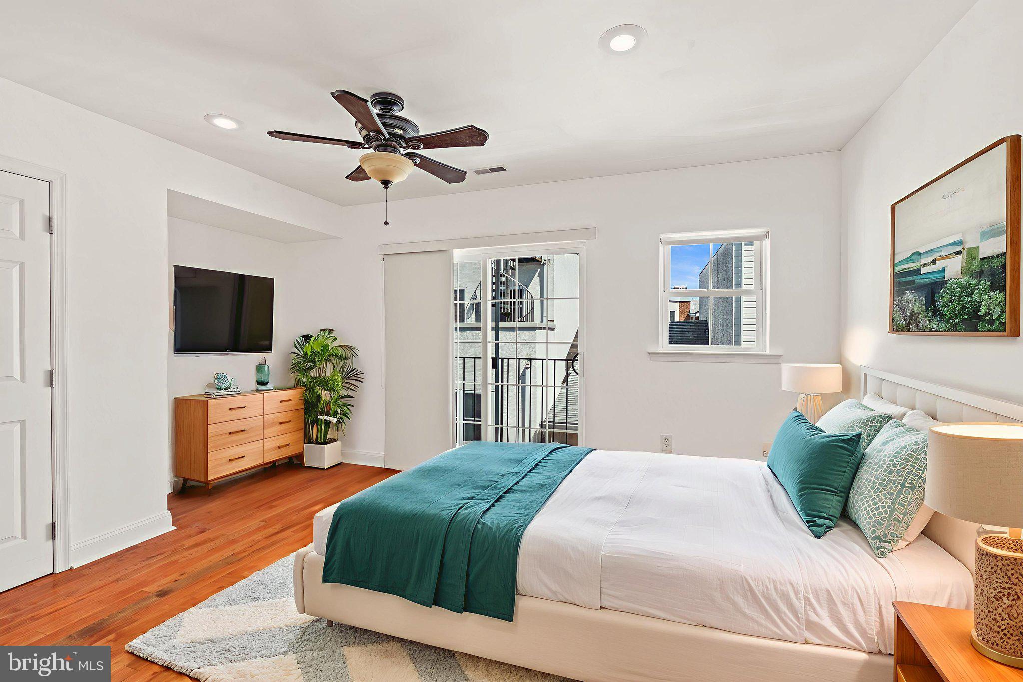 GRADUATE HOSPITAL - Residential