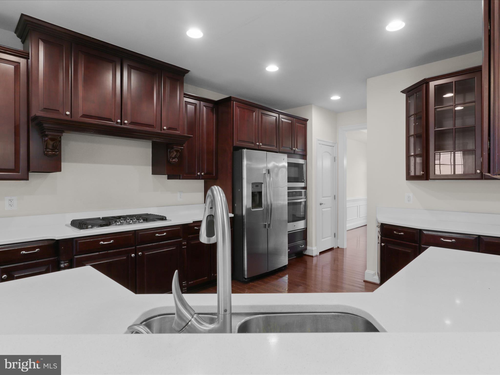 AVONLEA - Residential Lease