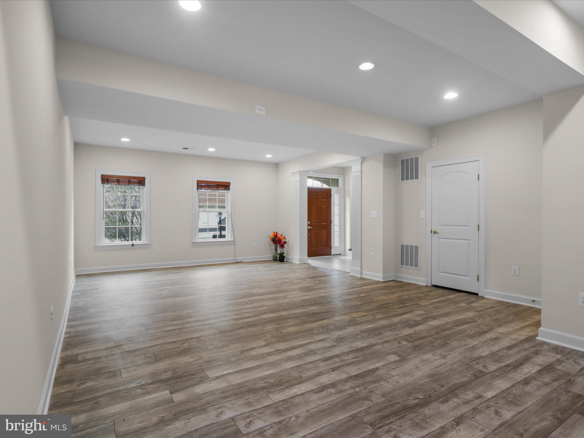 AVONLEA - Residential Lease