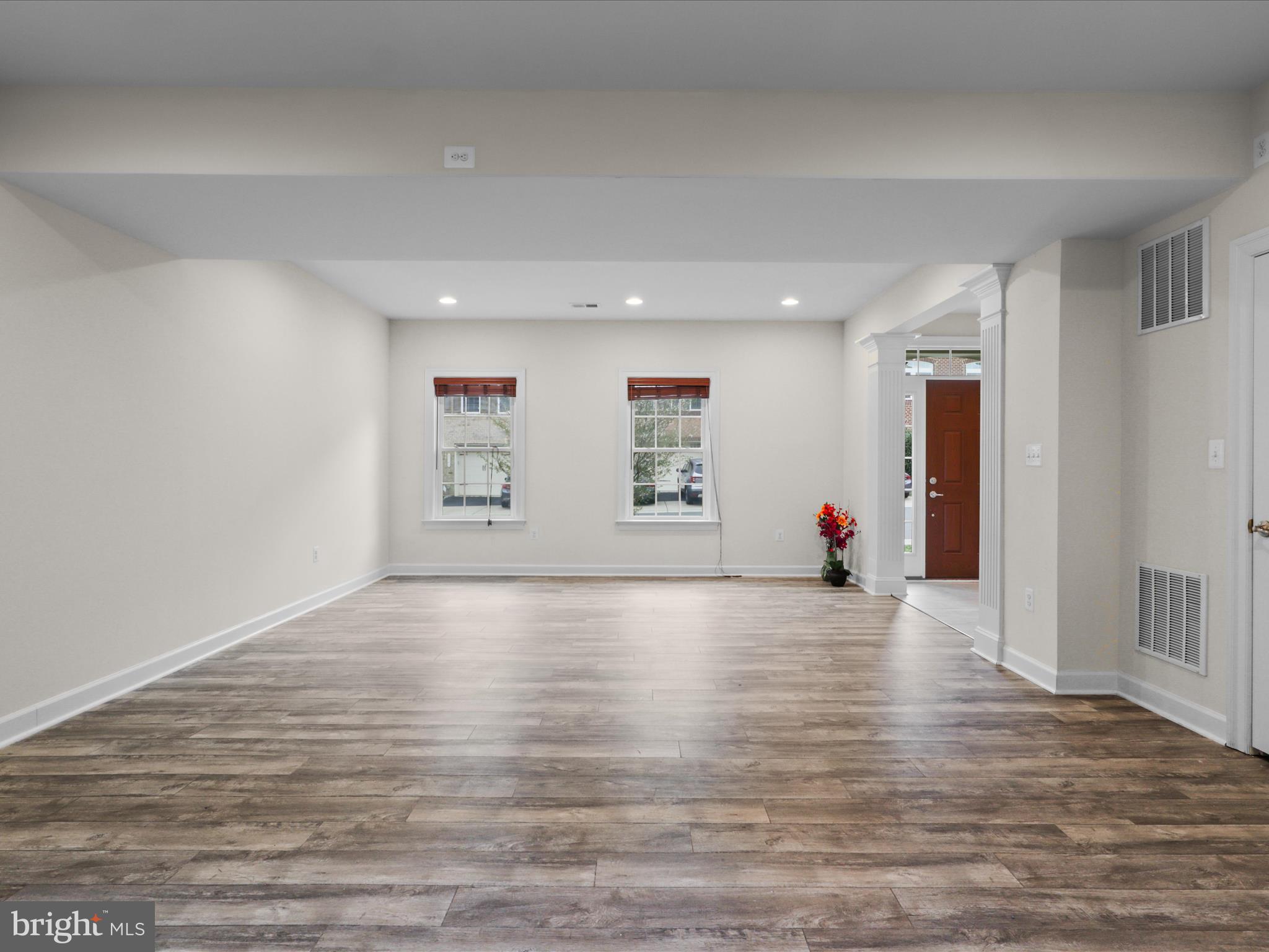 AVONLEA - Residential Lease