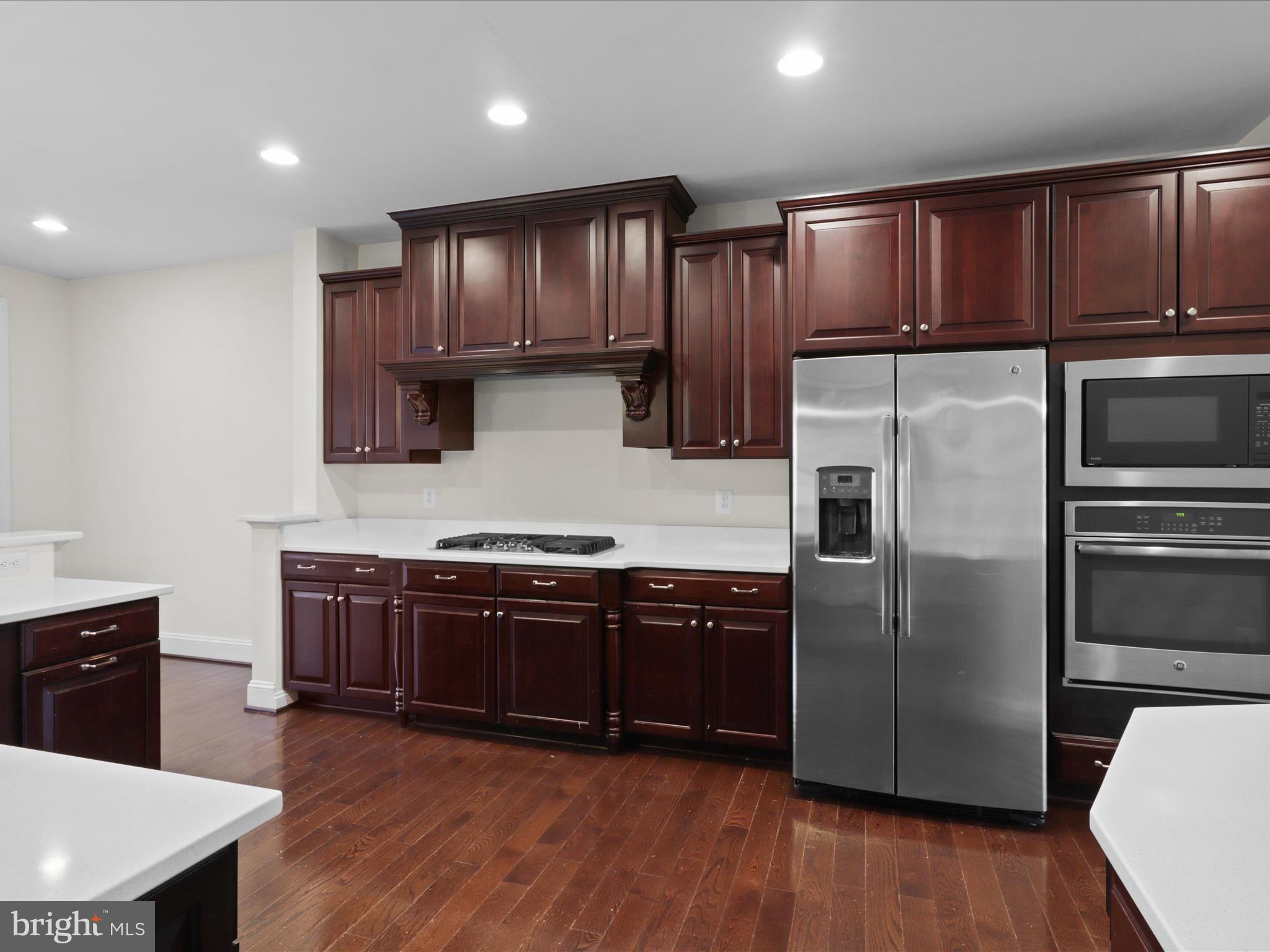 AVONLEA - Residential Lease