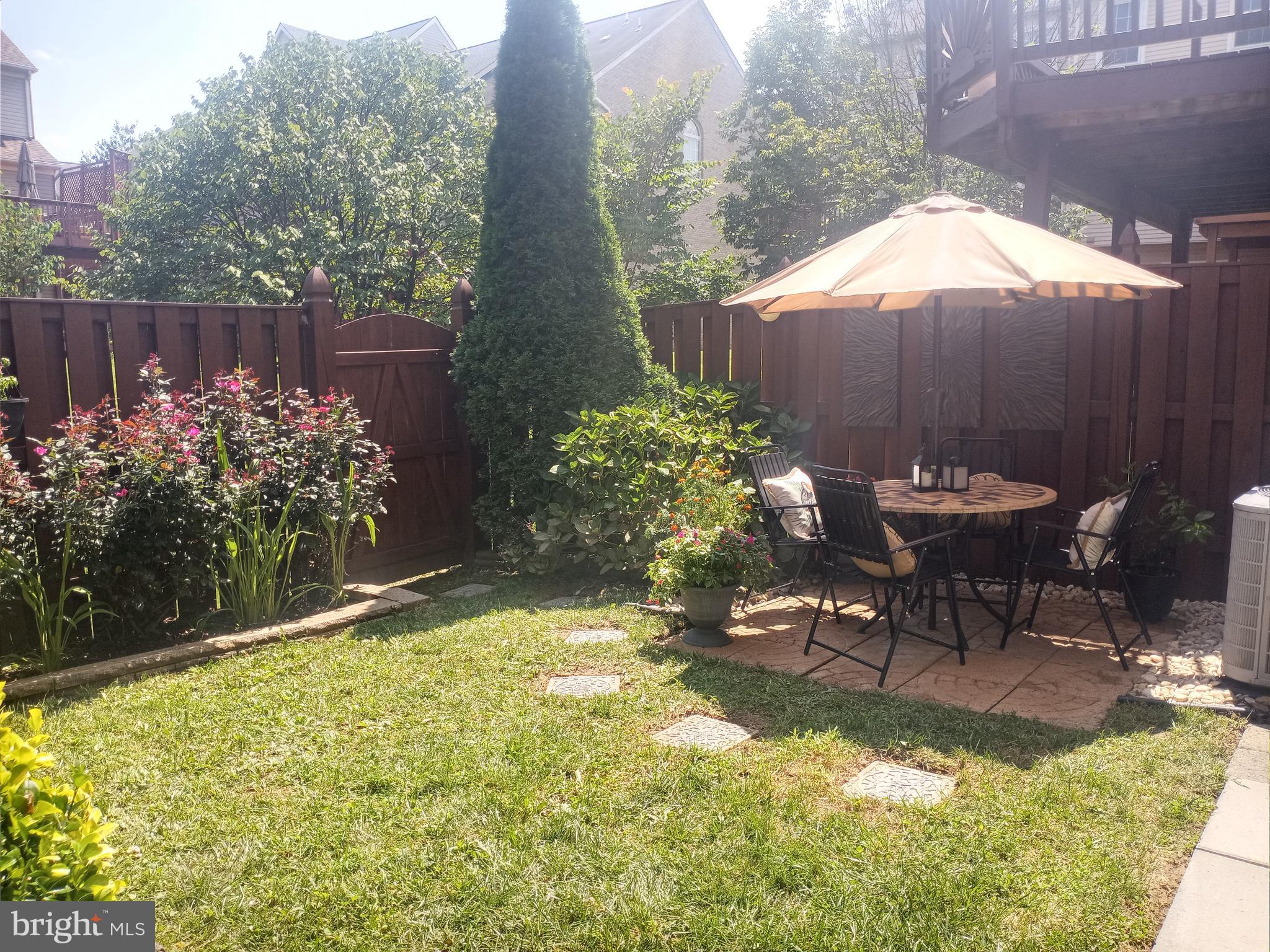 2128 ELM TREE LANE