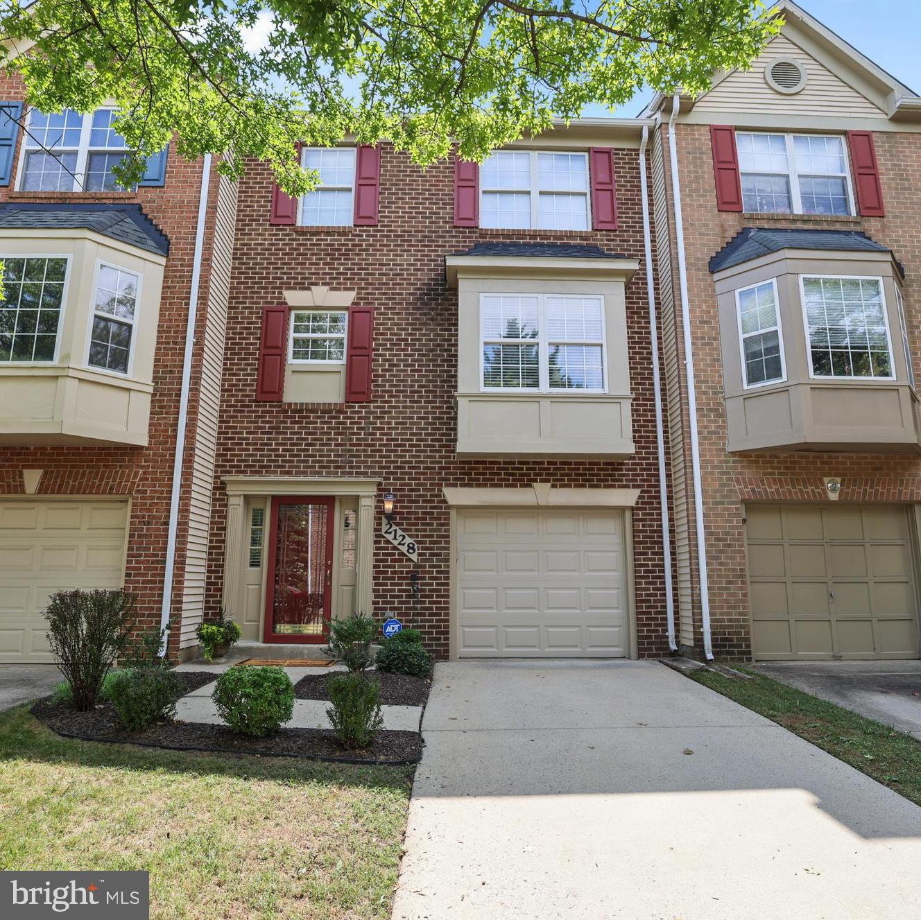 2128 ELM TREE LANE