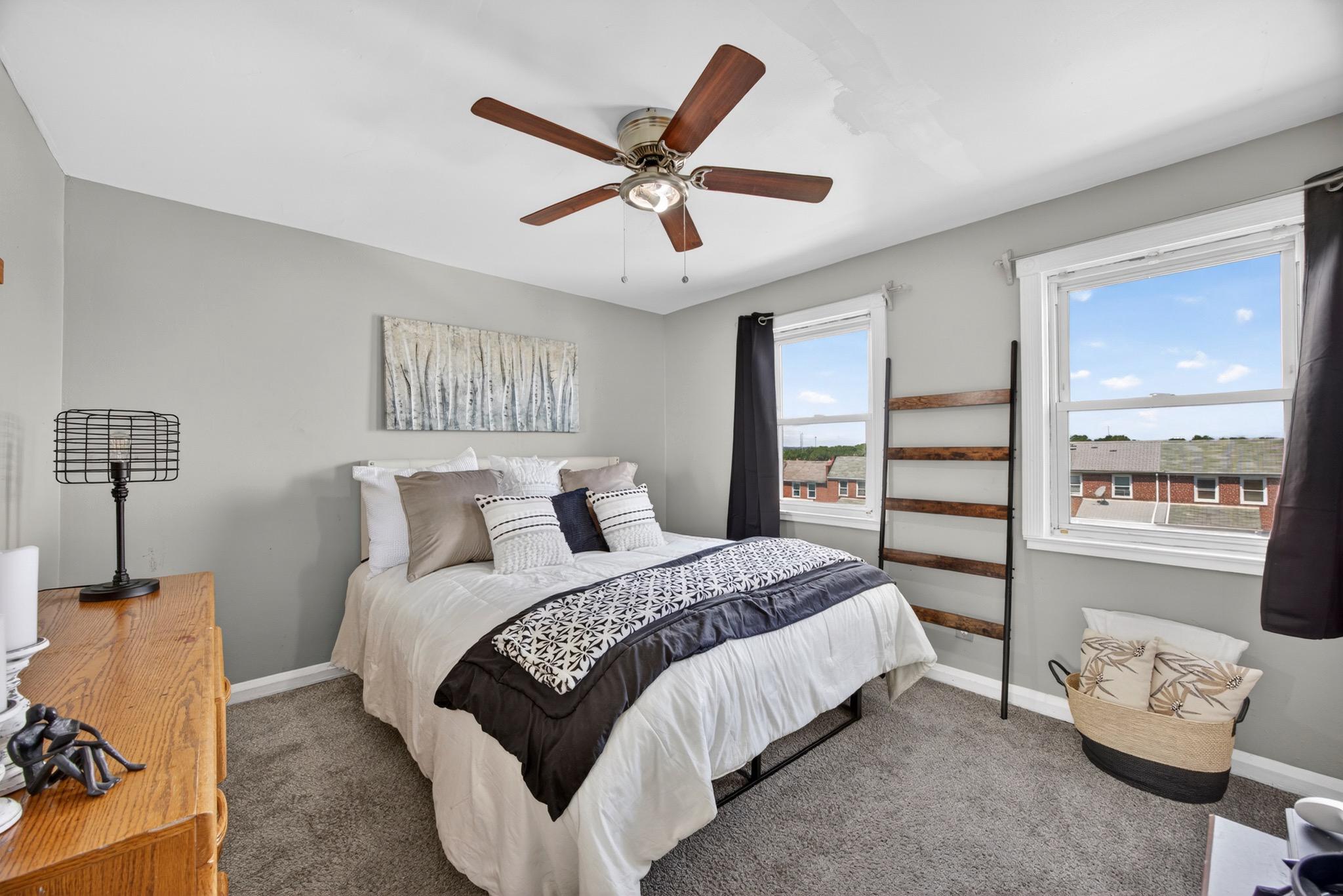 EASTWOOD - Residential