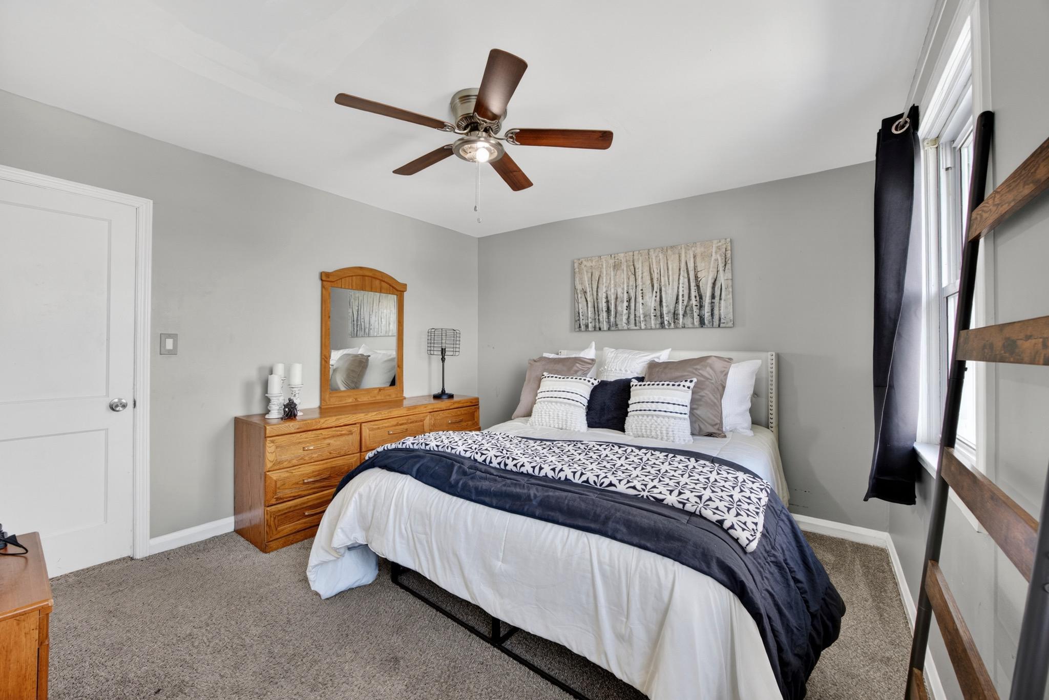 EASTWOOD - Residential