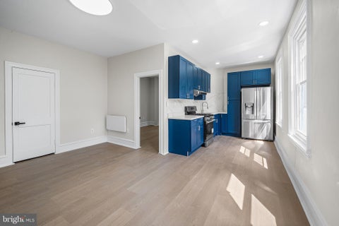 Townhouse For Rent - 775 S 8th Street #2R<br/> PHILADELPHIA, PA 19147