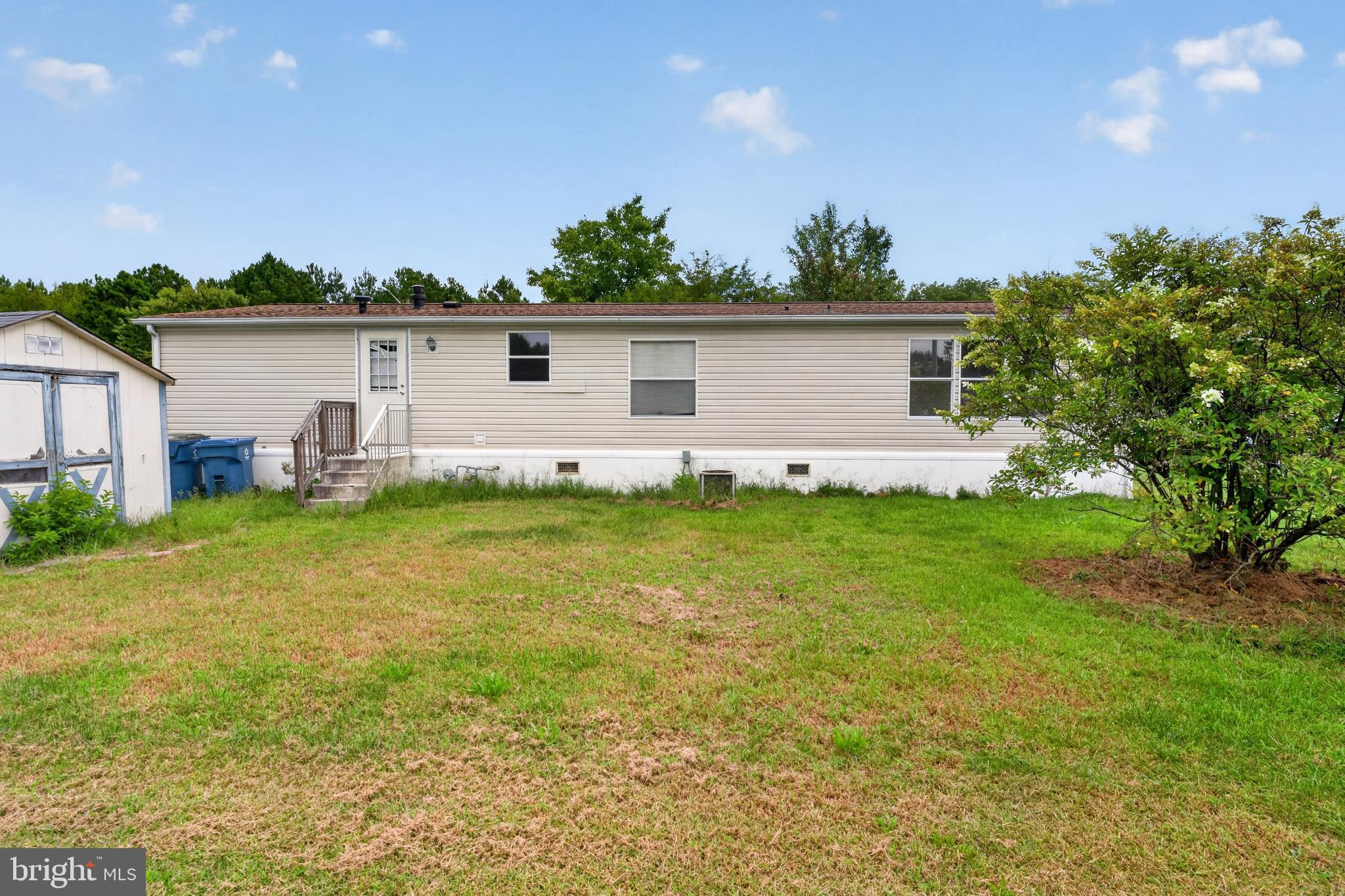 28 EMERY CIRCLE