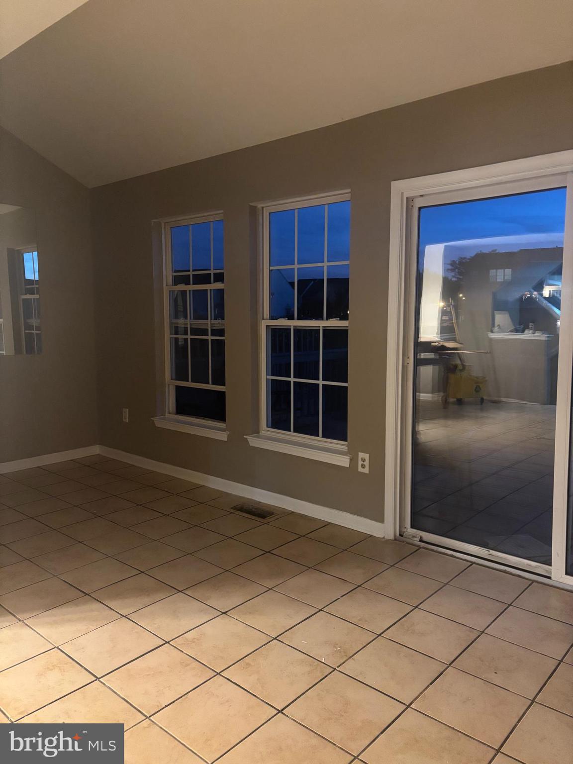 COVENTRY GLEN - Residential Lease