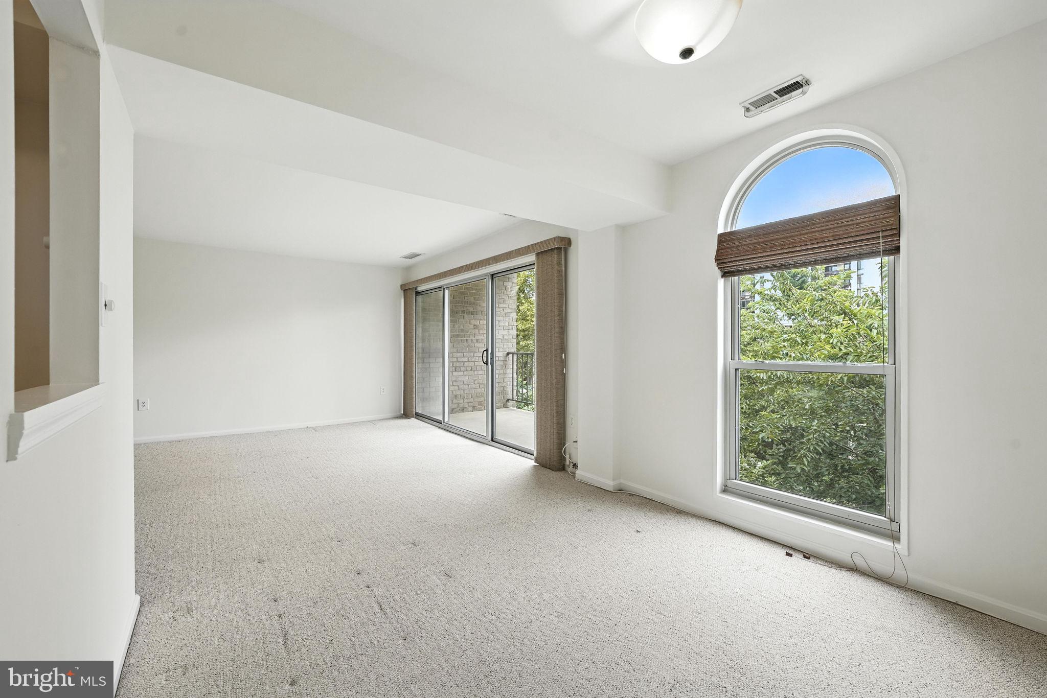 CANTERBURY SQUARE - Residential