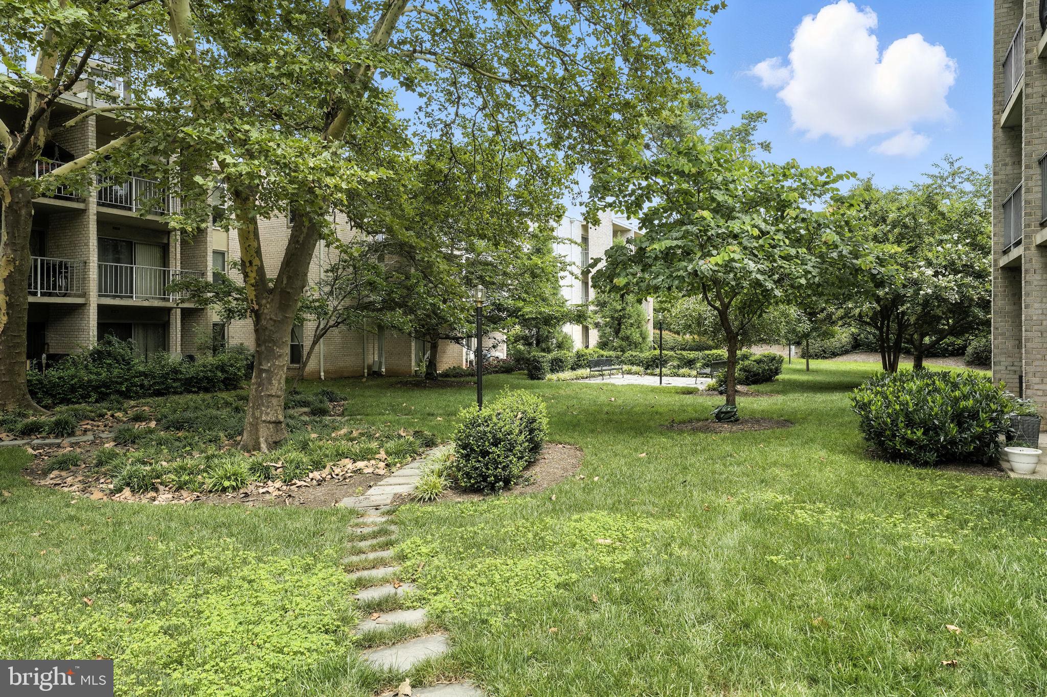 CANTERBURY SQUARE - Residential