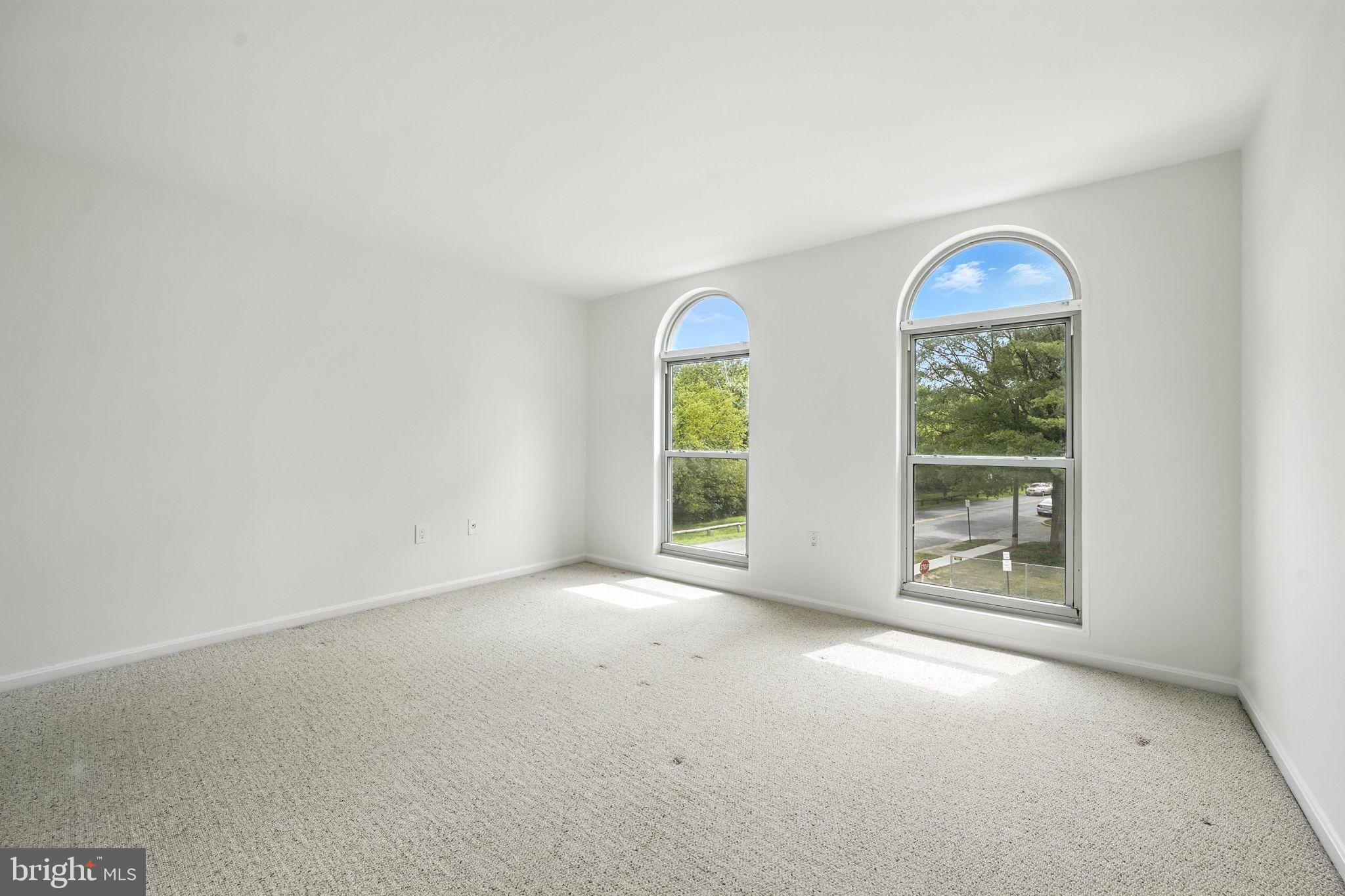 CANTERBURY SQUARE - Residential