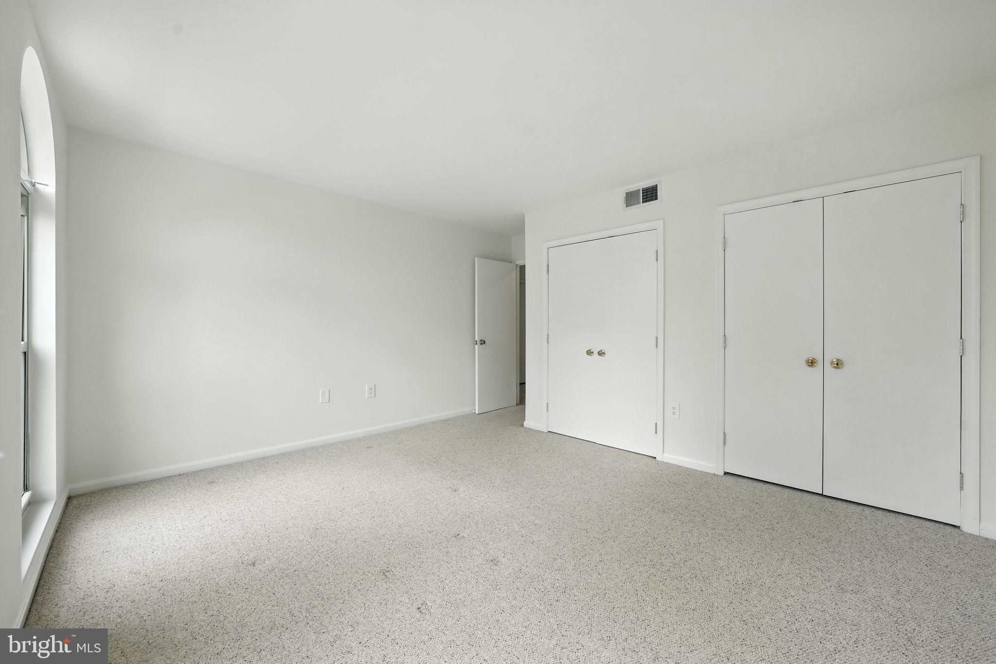 CANTERBURY SQUARE - Residential