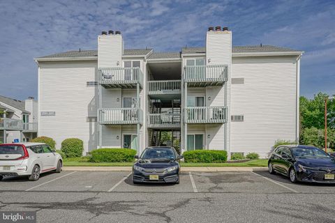 Condo For Sale - 2008 Lucas Lane<br/> VOORHEES, NJ 08043
