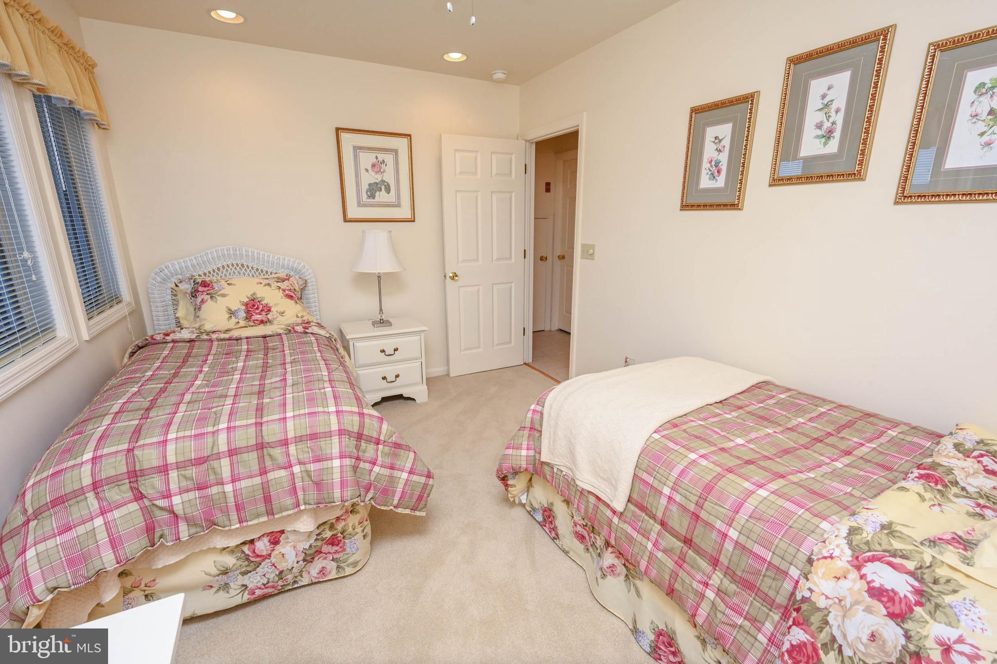 ROMAN RIDGE - Residential