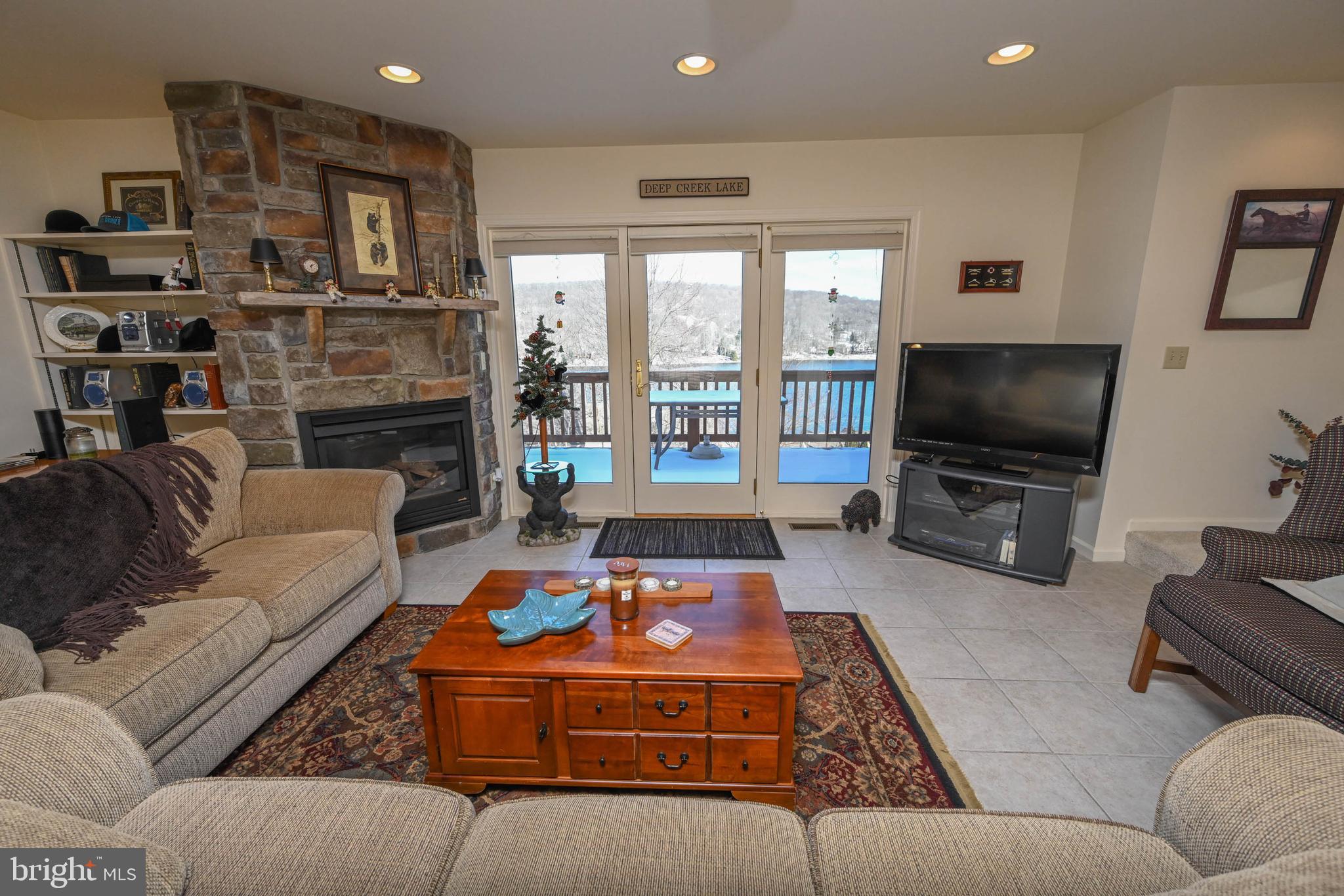 ROMAN RIDGE - Residential