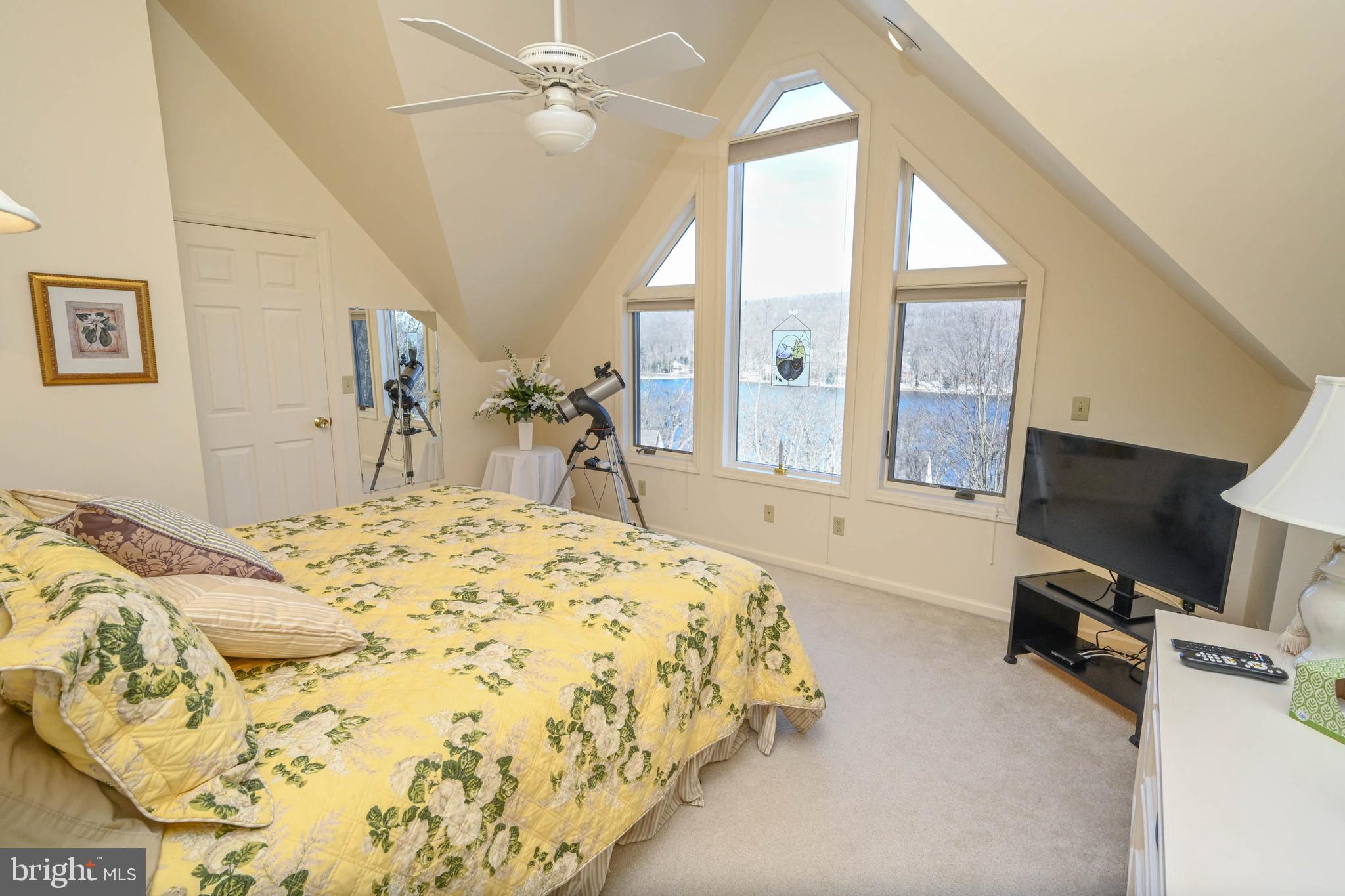 ROMAN RIDGE - Residential