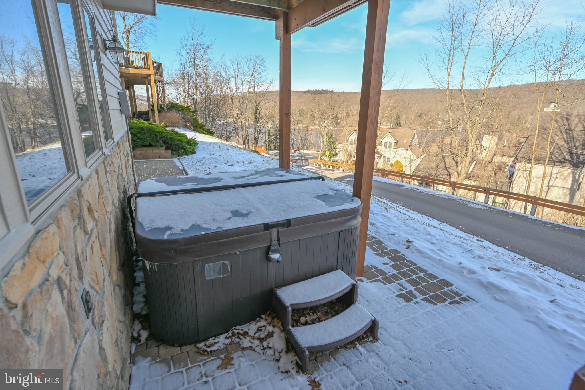 ROMAN RIDGE - Residential