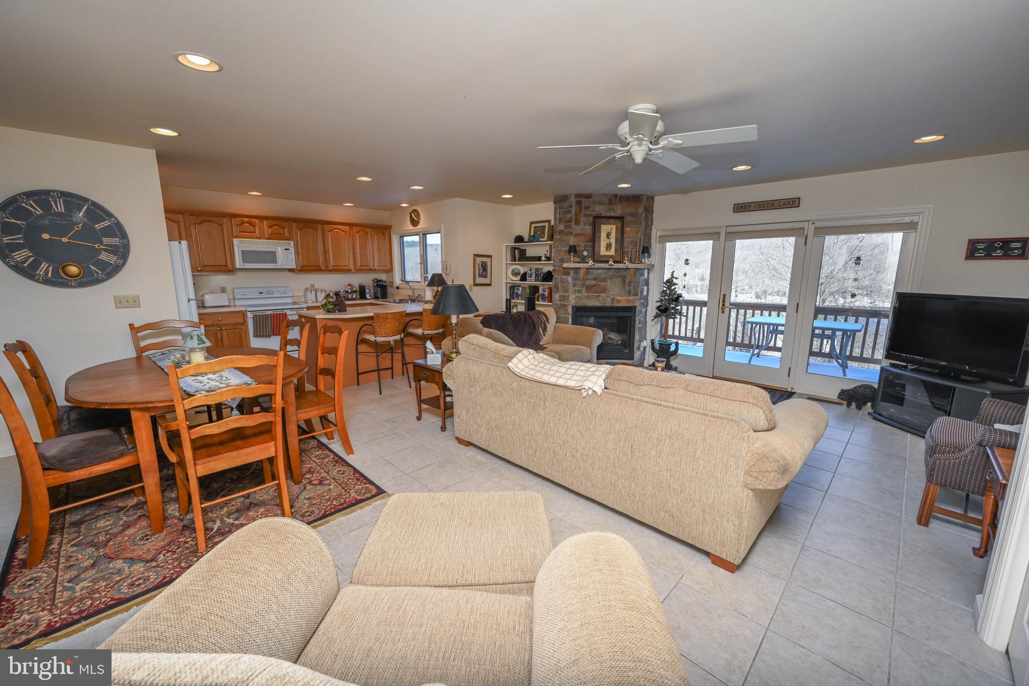 ROMAN RIDGE - Residential