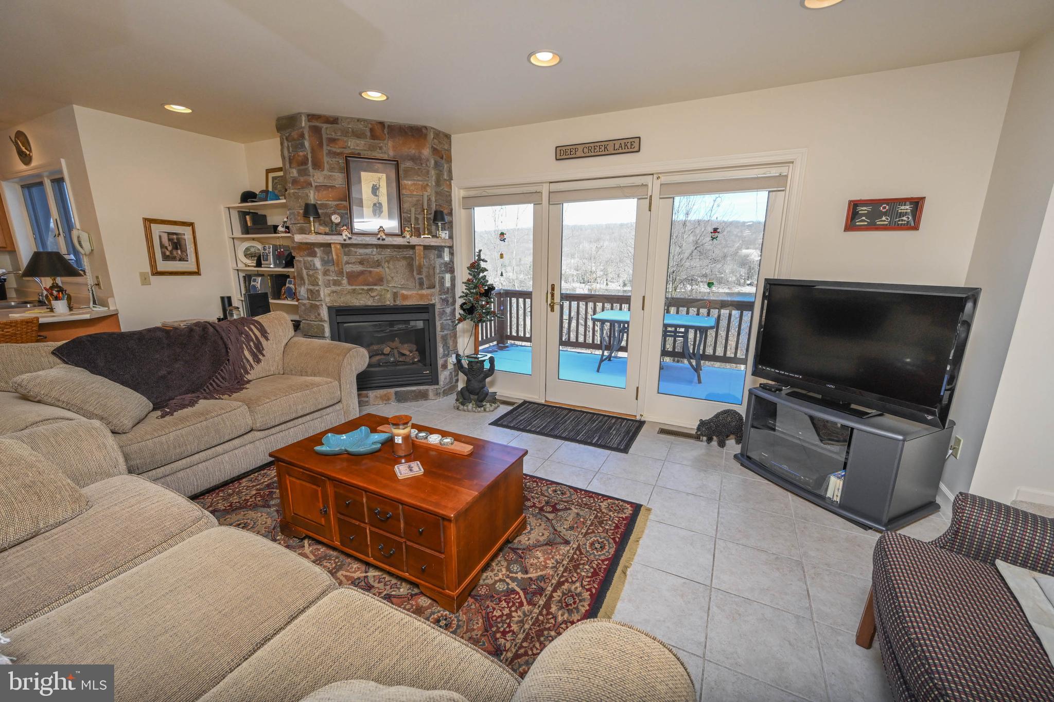 ROMAN RIDGE - Residential