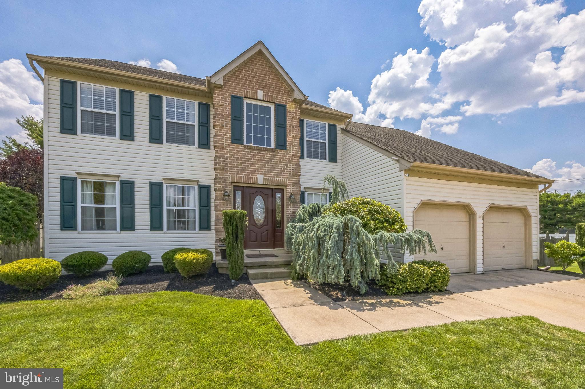 6 SPRING MILL COURT