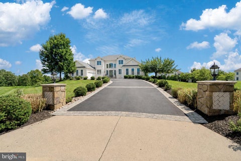 Photo of 22807 Valley Preserve Court, ASHBURN, VA 20148 (MLS # VALO2133028)