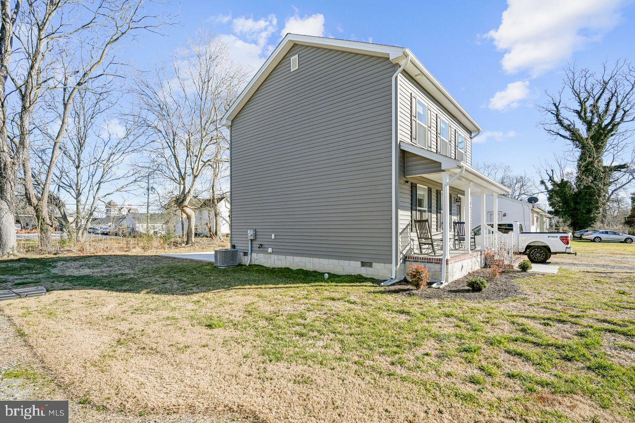 11679 BECKFORD AVENUE