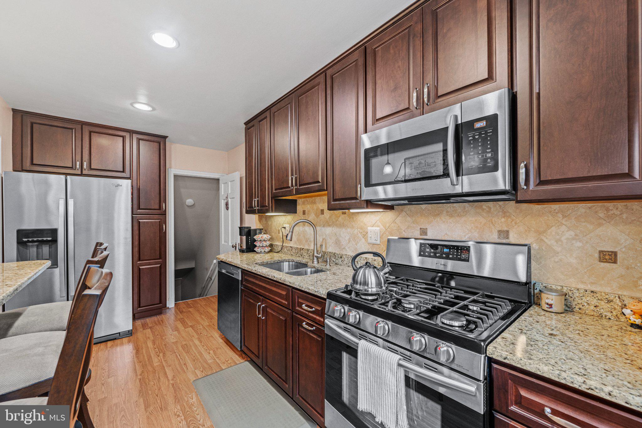 ACADEMY HEIGHTS - Residential