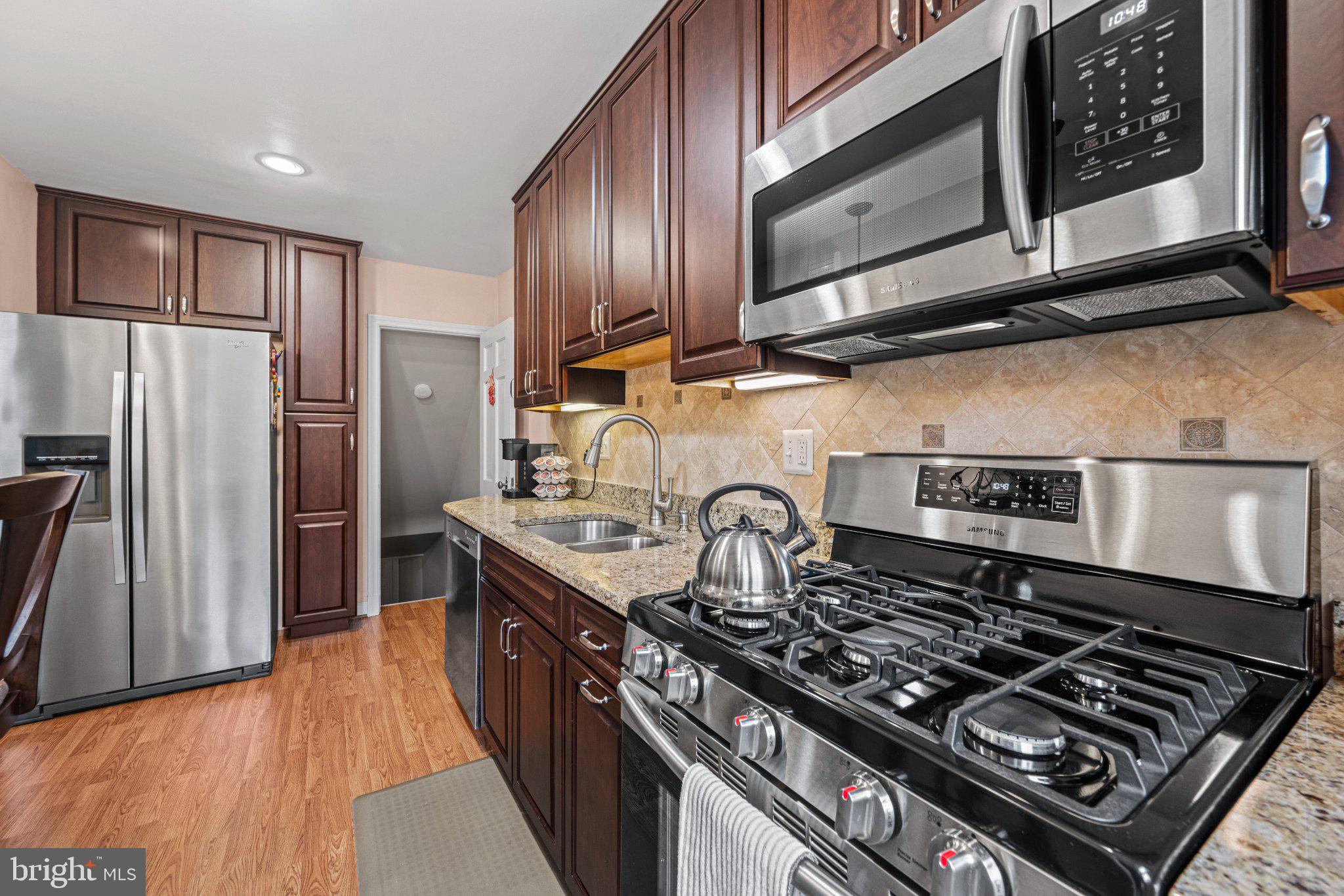 ACADEMY HEIGHTS - Residential