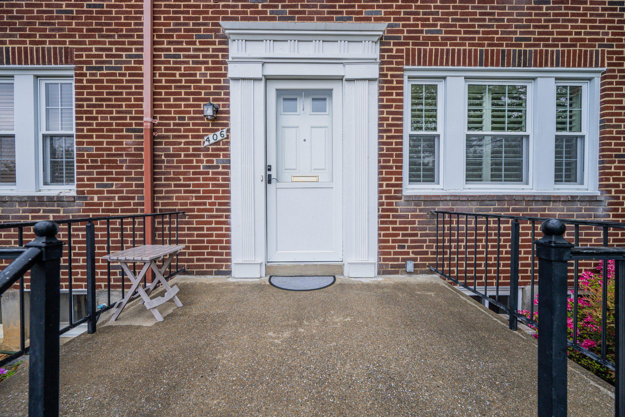 ACADEMY HEIGHTS - Residential