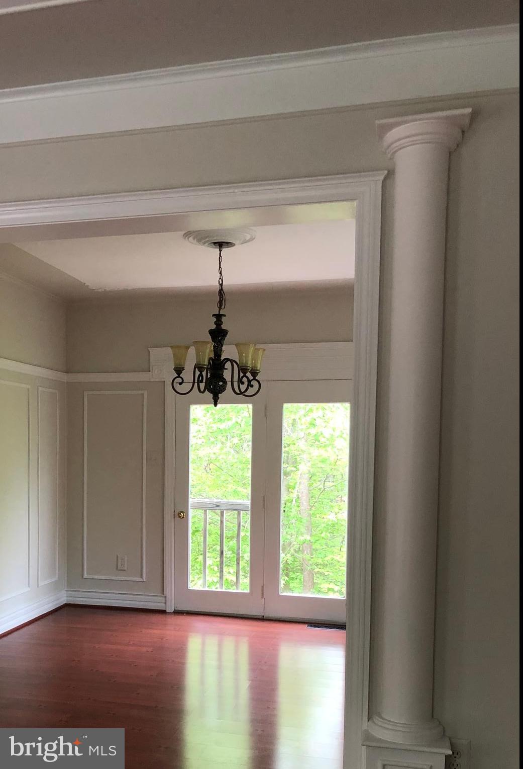EAGLES NEST - Residential