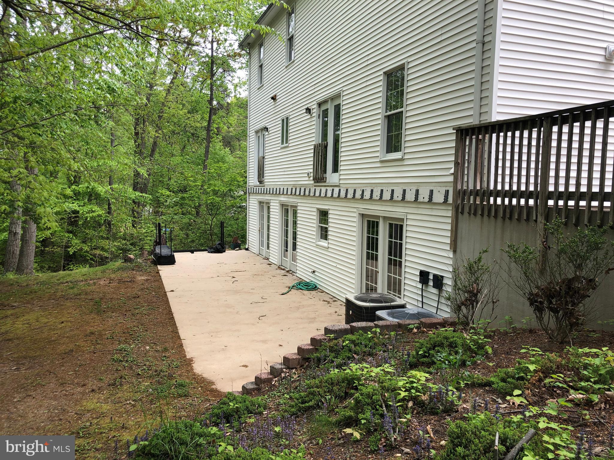 EAGLES NEST - Residential