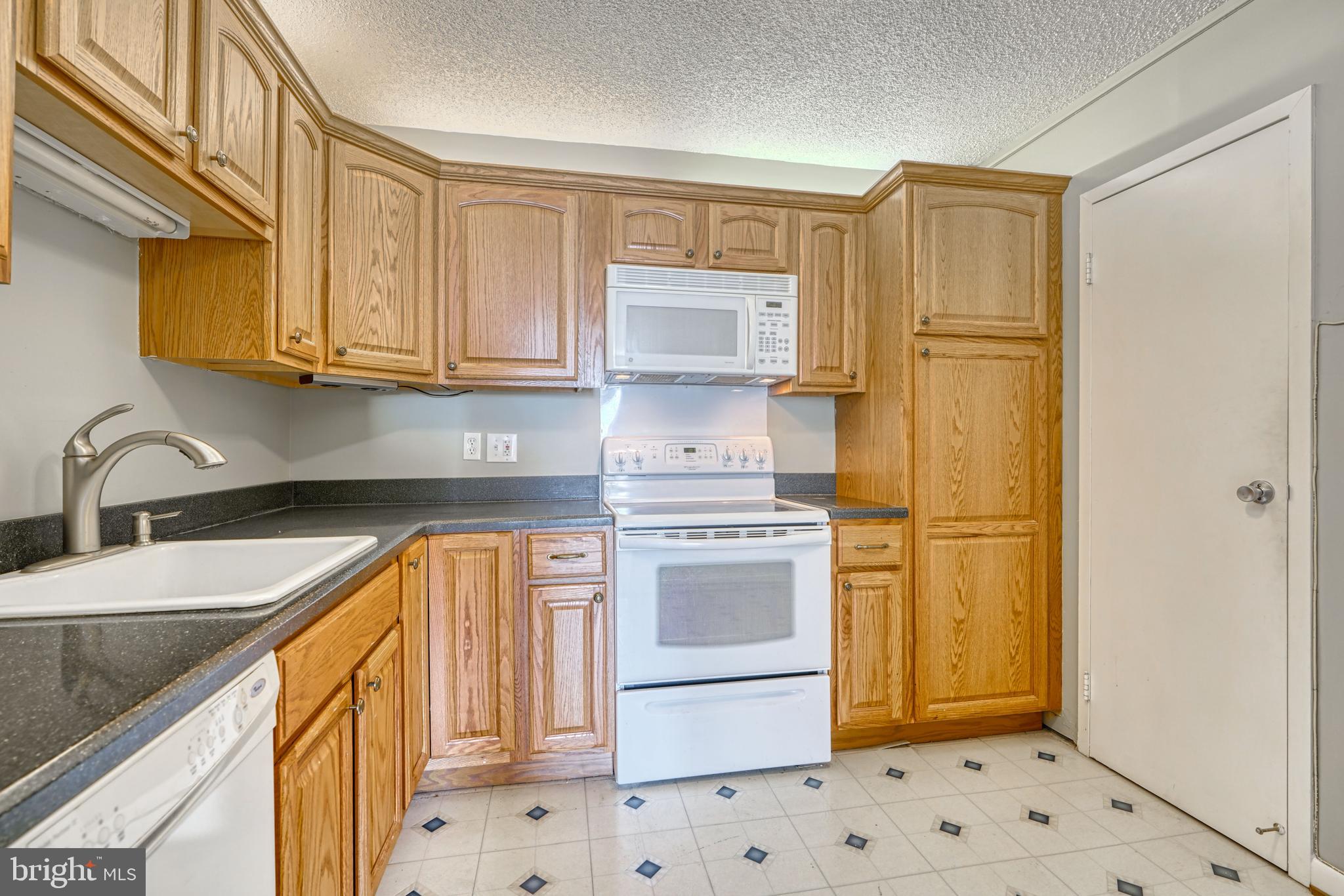 RIDGELY - Residential