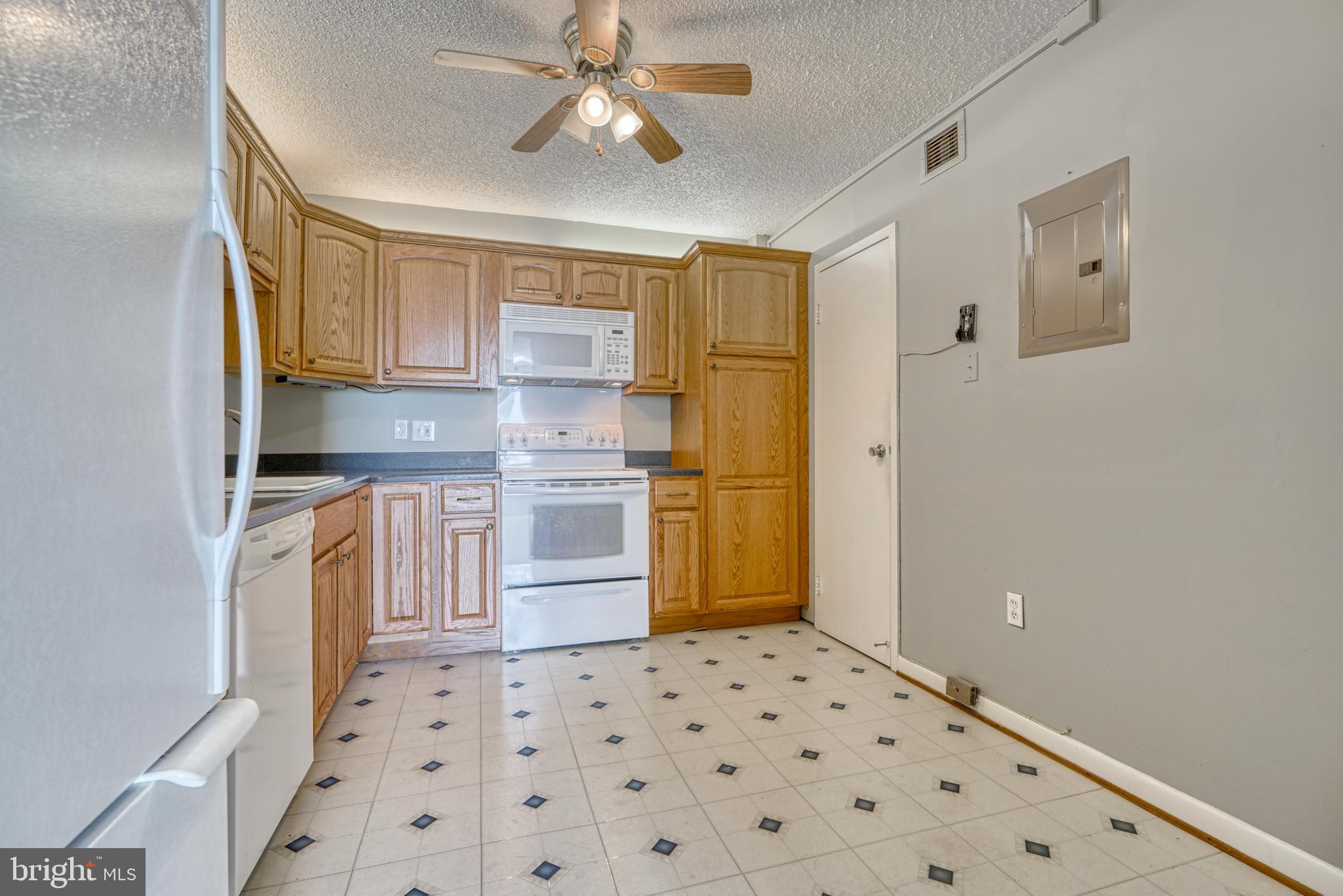 RIDGELY - Residential