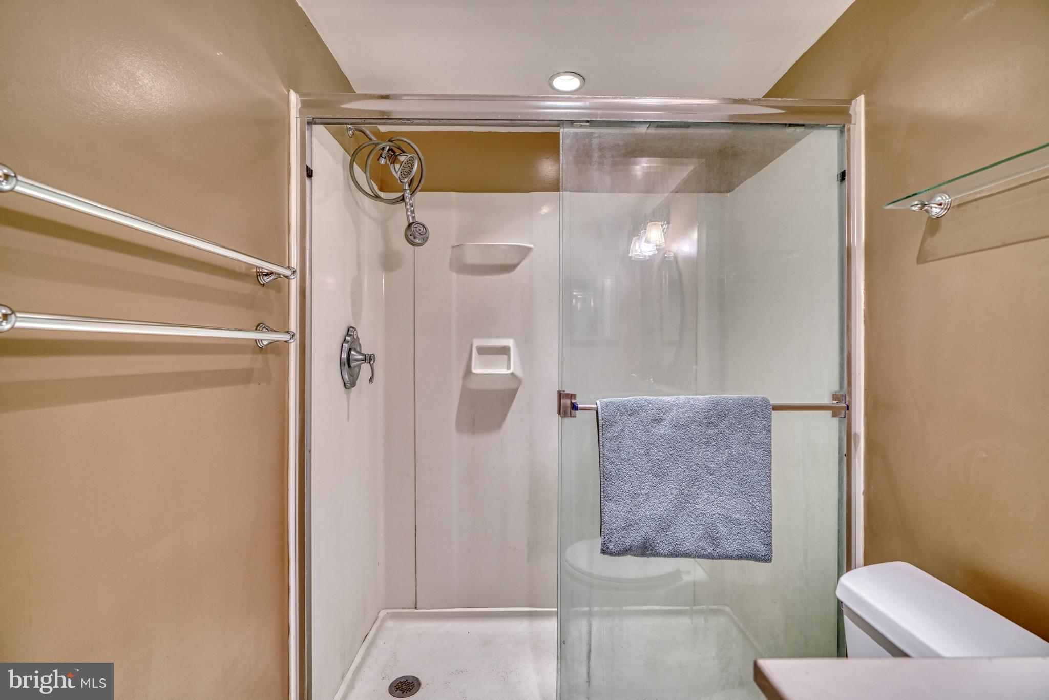 RIDGELY - Residential