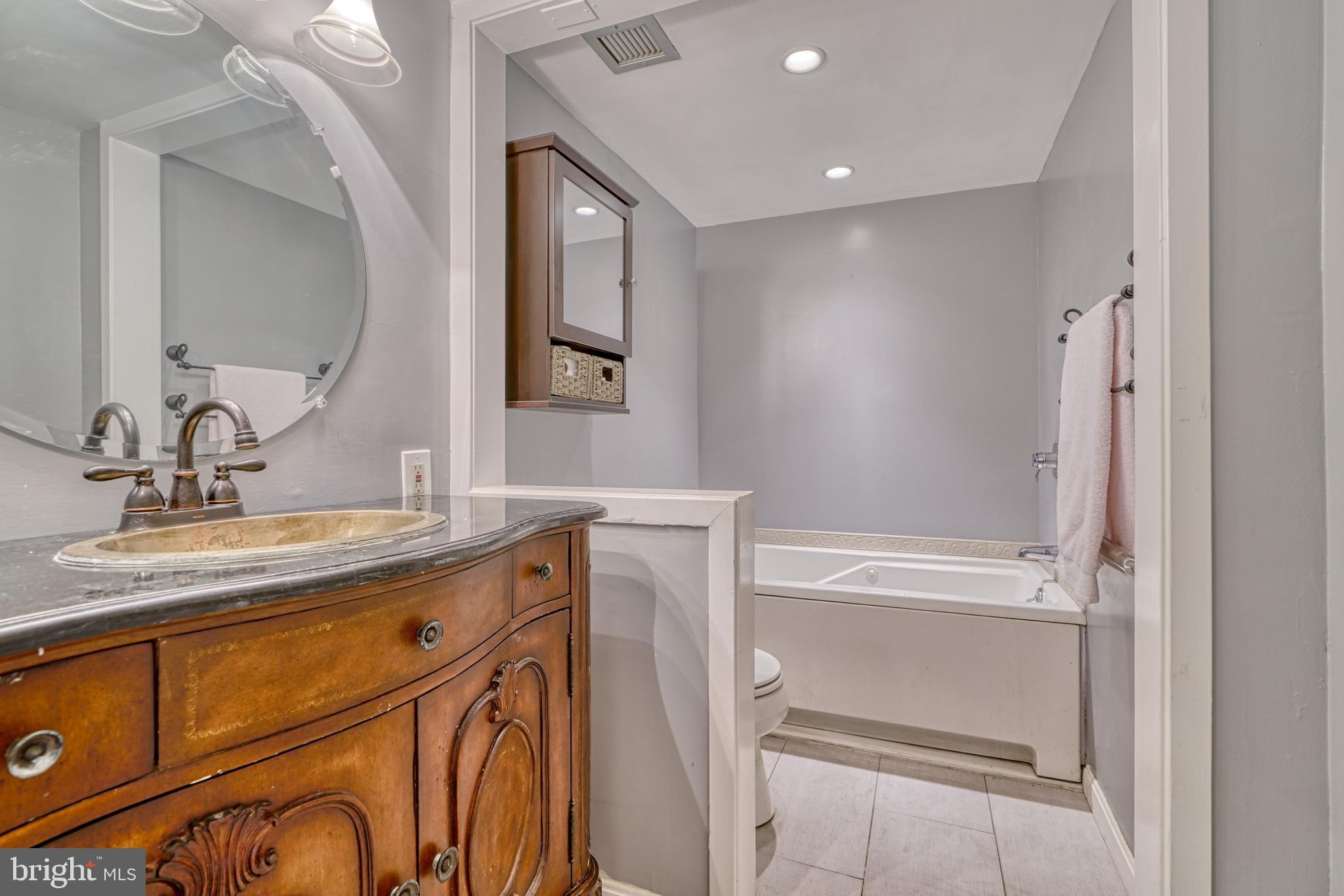 RIDGELY - Residential