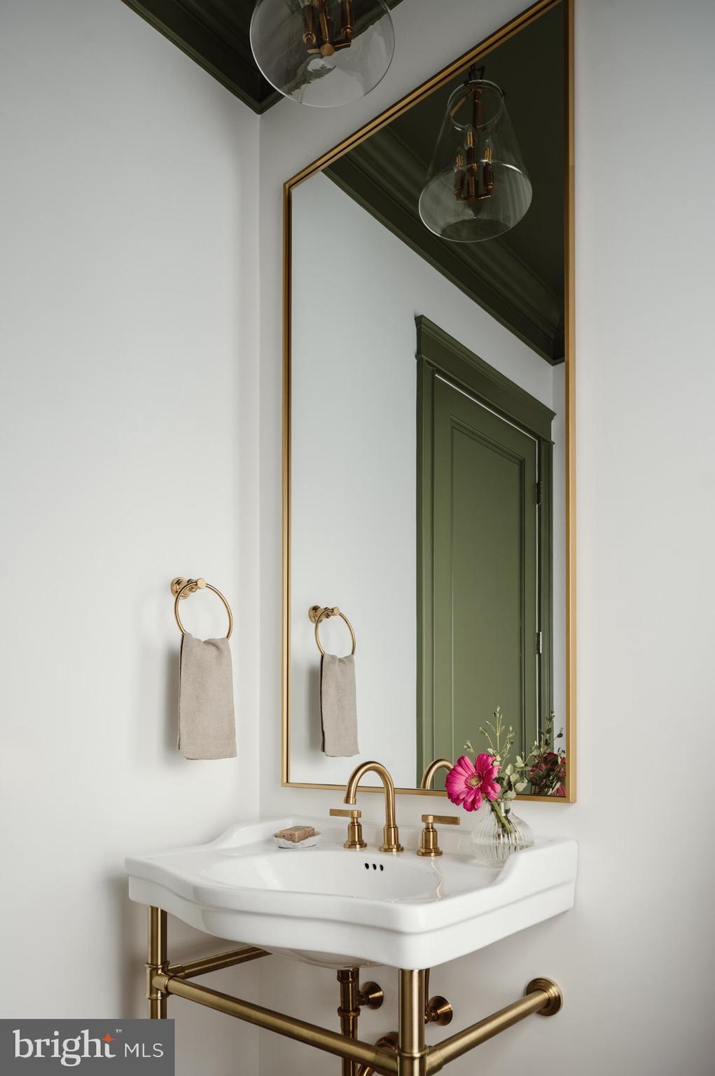 ASHTON HEIGHTS - Residential