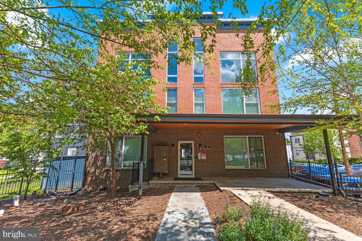 37 MISSOURI AVENUE NW 2