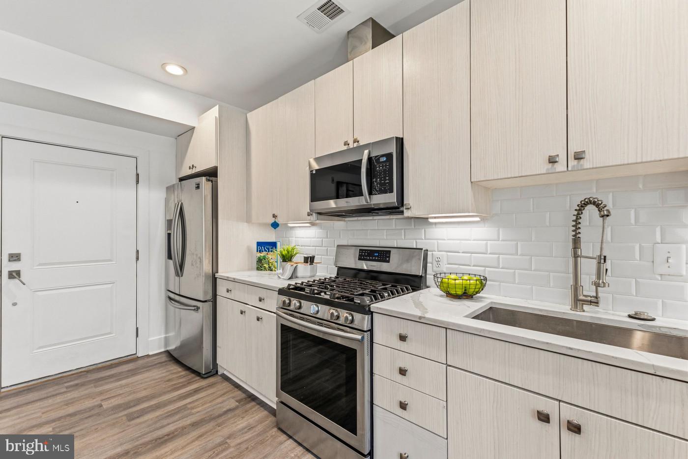 37 MISSOURI AVENUE NW 2