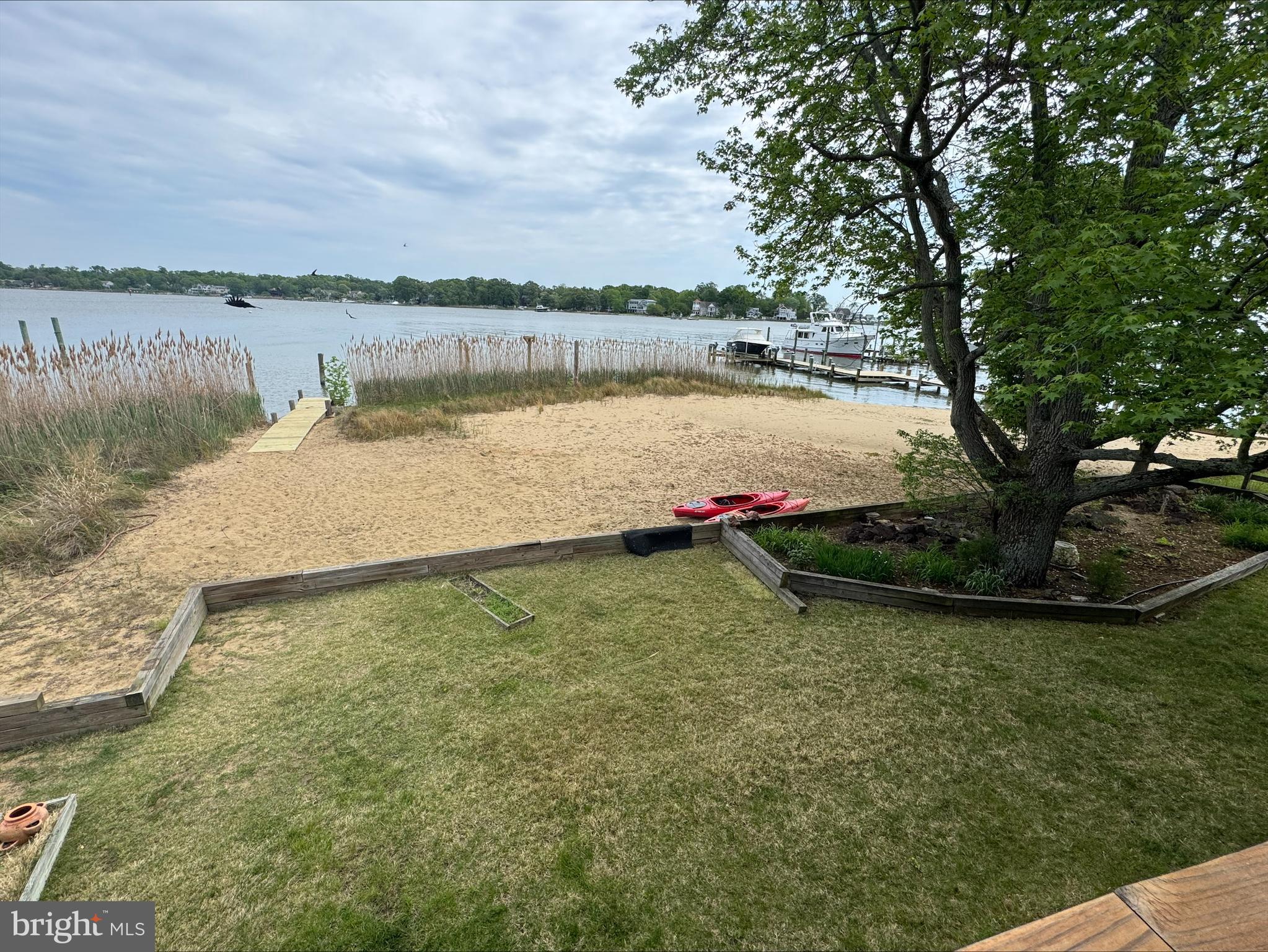 3739 THOMAS POINT ROAD