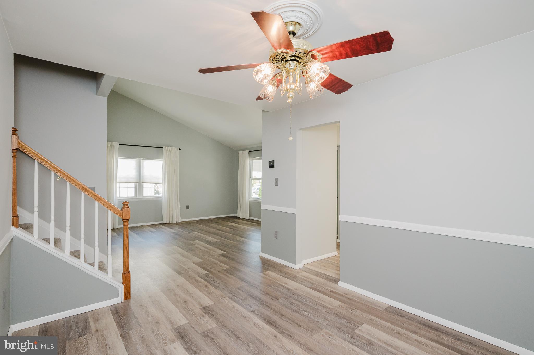 WILLOUGHBY WOODS - Residential